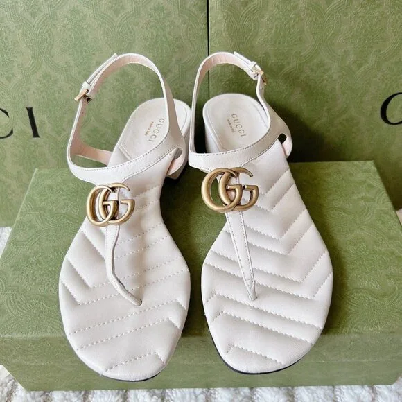 Gucci Cream Sandals with Gold Accent - Picture 5 of 12